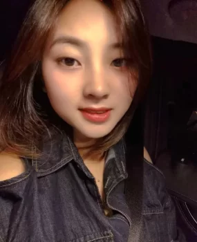 云南性感比基尼辣妹求干